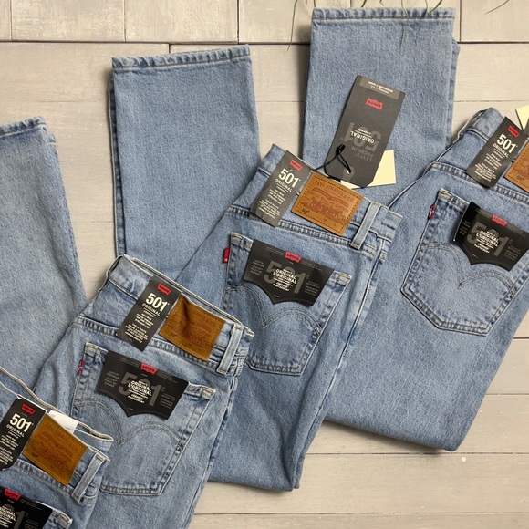 Levi’s Premium 501 Crop in Tango Surge - Picture 8 of 16